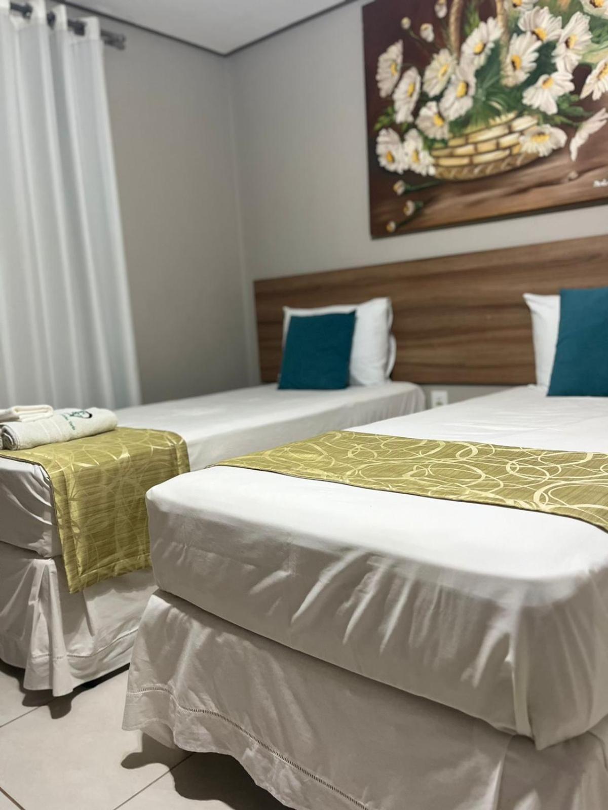 Hotel Cantinho Verde Teixeira de Freitas Zimmer foto